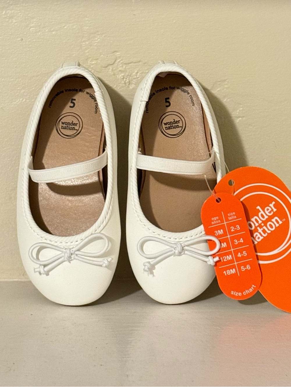 Wonder Nation kids White Mary Jane Bow Ballet Flats Size 5